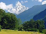 605 Machapuchare From Lower Modi Khola Valley I left New Bridge (1340m) at 6:05 and hiked up and down the banks of the Modi Khola to Beehive at 7:00, thru terraced fields with excellent views of Machapuchare, to Syauli Bazaar (1140m) at 8:25, to Birethanti (1000m) at 9:50, to Naya Pul at 10:15, finishing with a steep climb up to the road.